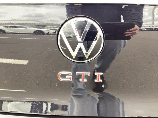 Used 2024 Volkswagen GTI Autobahn FWD image 40