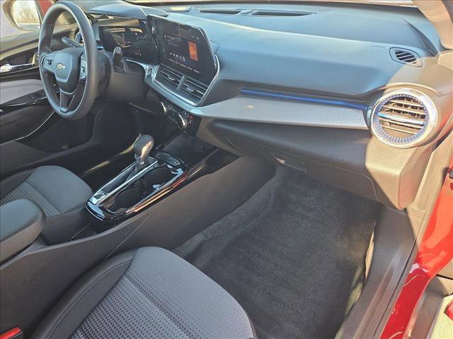 Certified 2025 Chevrolet Trax LT image 21