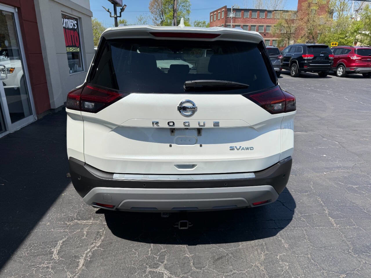 Used 2021 Nissan Rogue SV w/ Premium Package AWD/4WD image 5