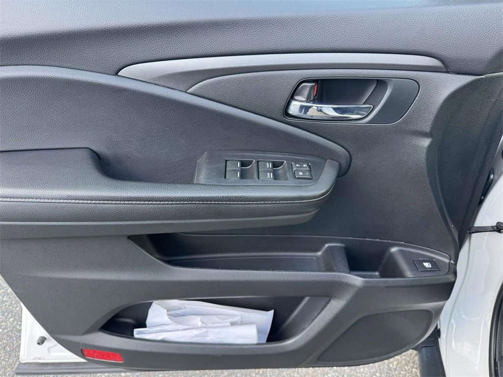 Certified 2024 Honda Ridgeline Sport image 15