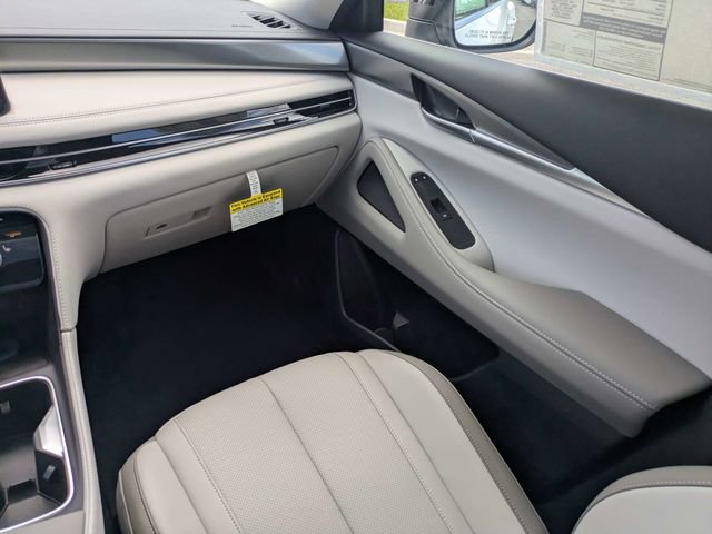 Used 2027 INFINITI QX60 Pure w/ Cargo Package FWD image 18