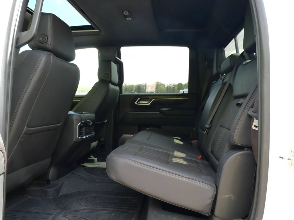 Used 2024 Chevrolet Silverado 3500 High Country w/ High Country Premium Package AWD/4WD image 27
