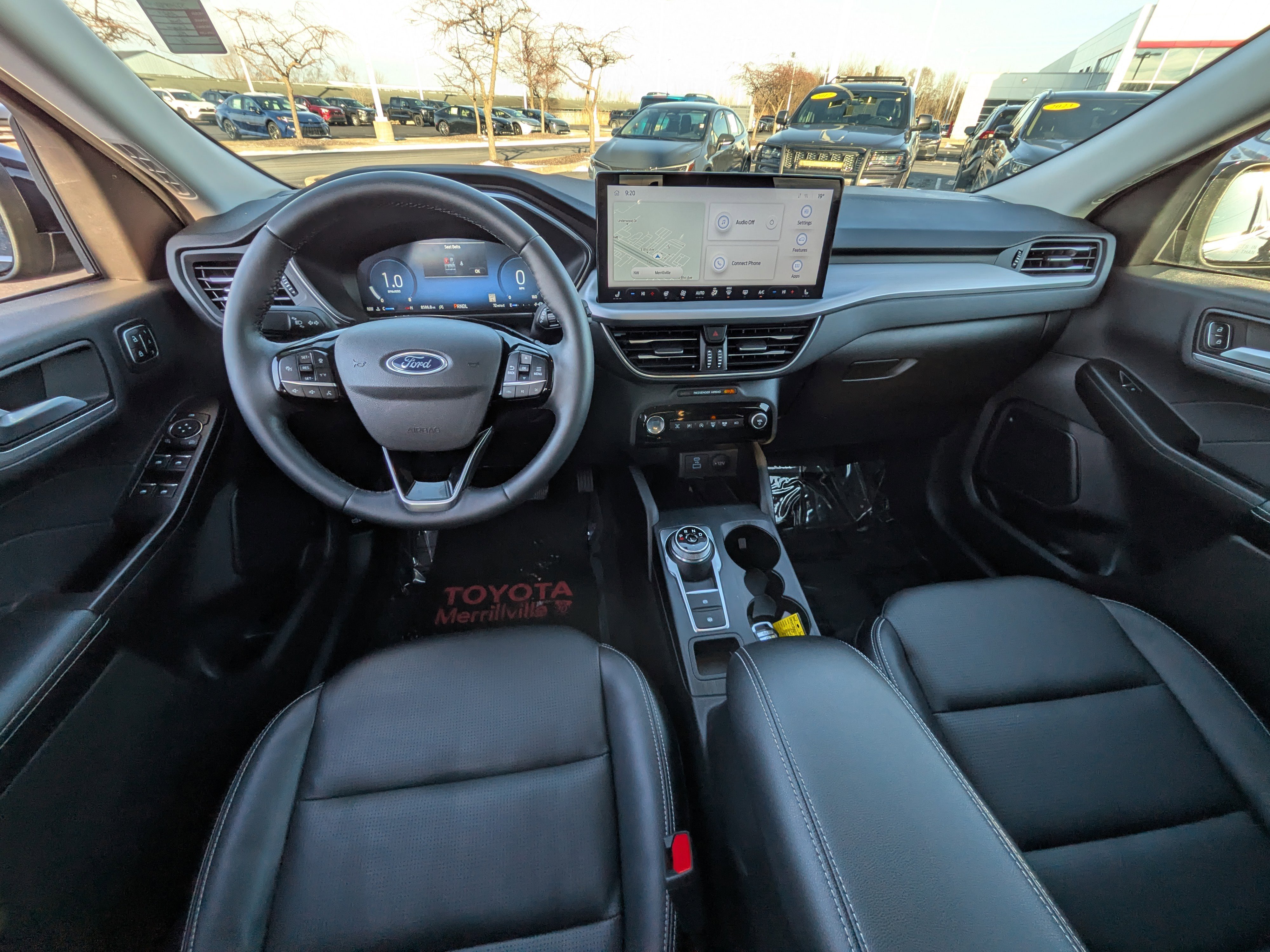 Used 2023 Ford Escape Platinum image 12