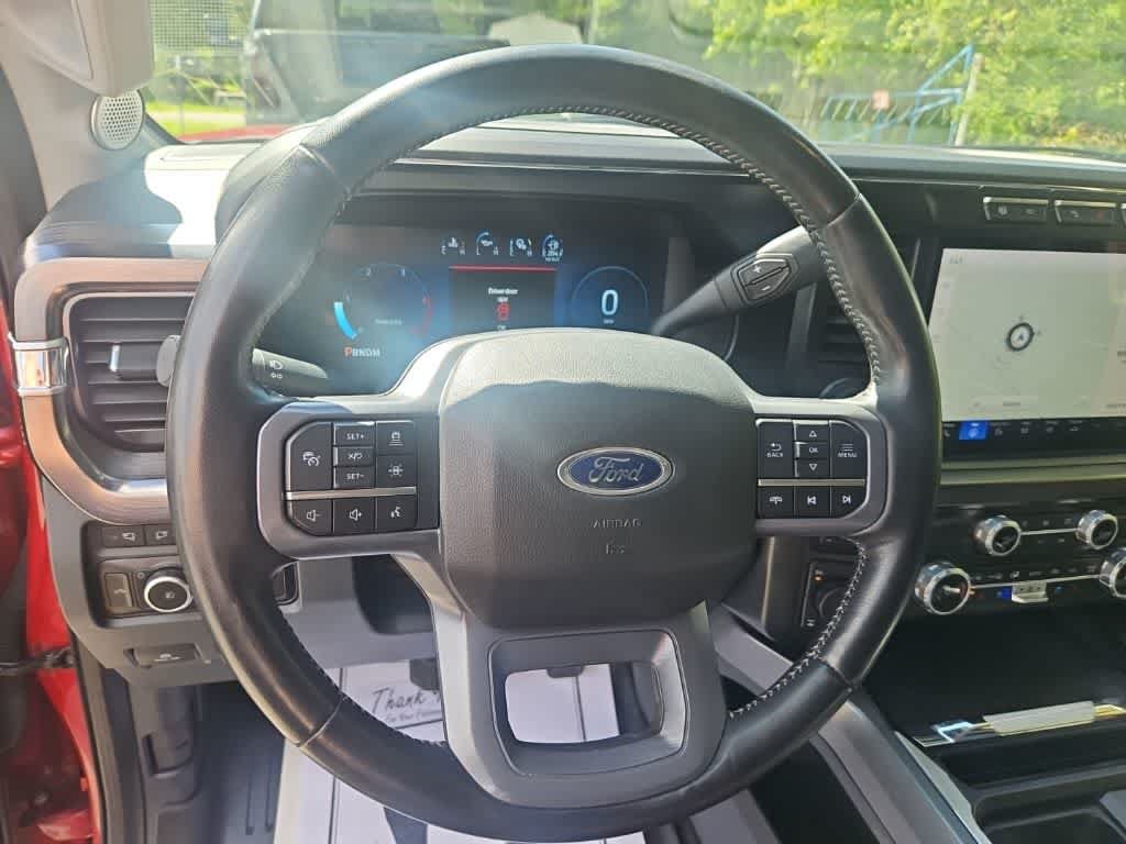 Used 2023 Ford F250 Lariat w/ Lariat Ultimate Package AWD/4WD image 13
