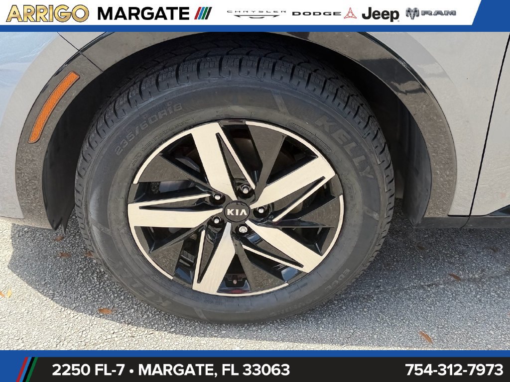 Used 2021 Kia Sorento EX w/ Panoramic Sunroof Package FWD image 21