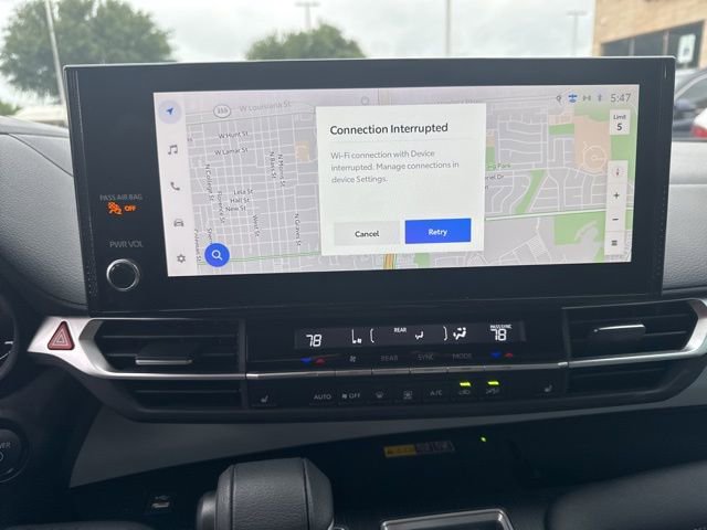 Used 2025 Toyota Sienna XLE w/ XLE Plus Package FWD image 3