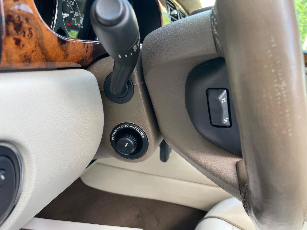 Used 2005 Jaguar XJ Vanden Plas RWD image 19