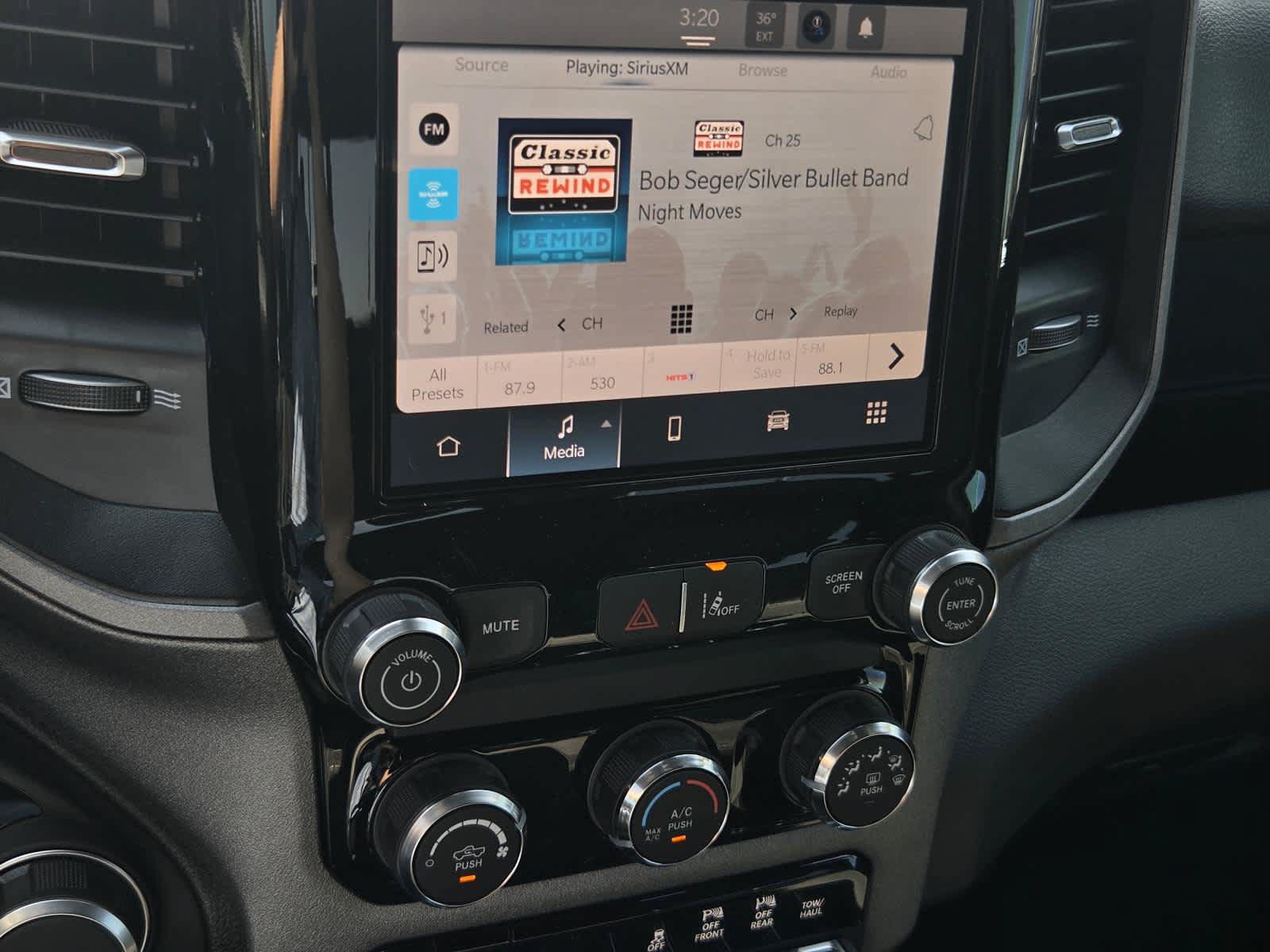 New 2026 RAM 1500 Warlock AWD/4WD image 18