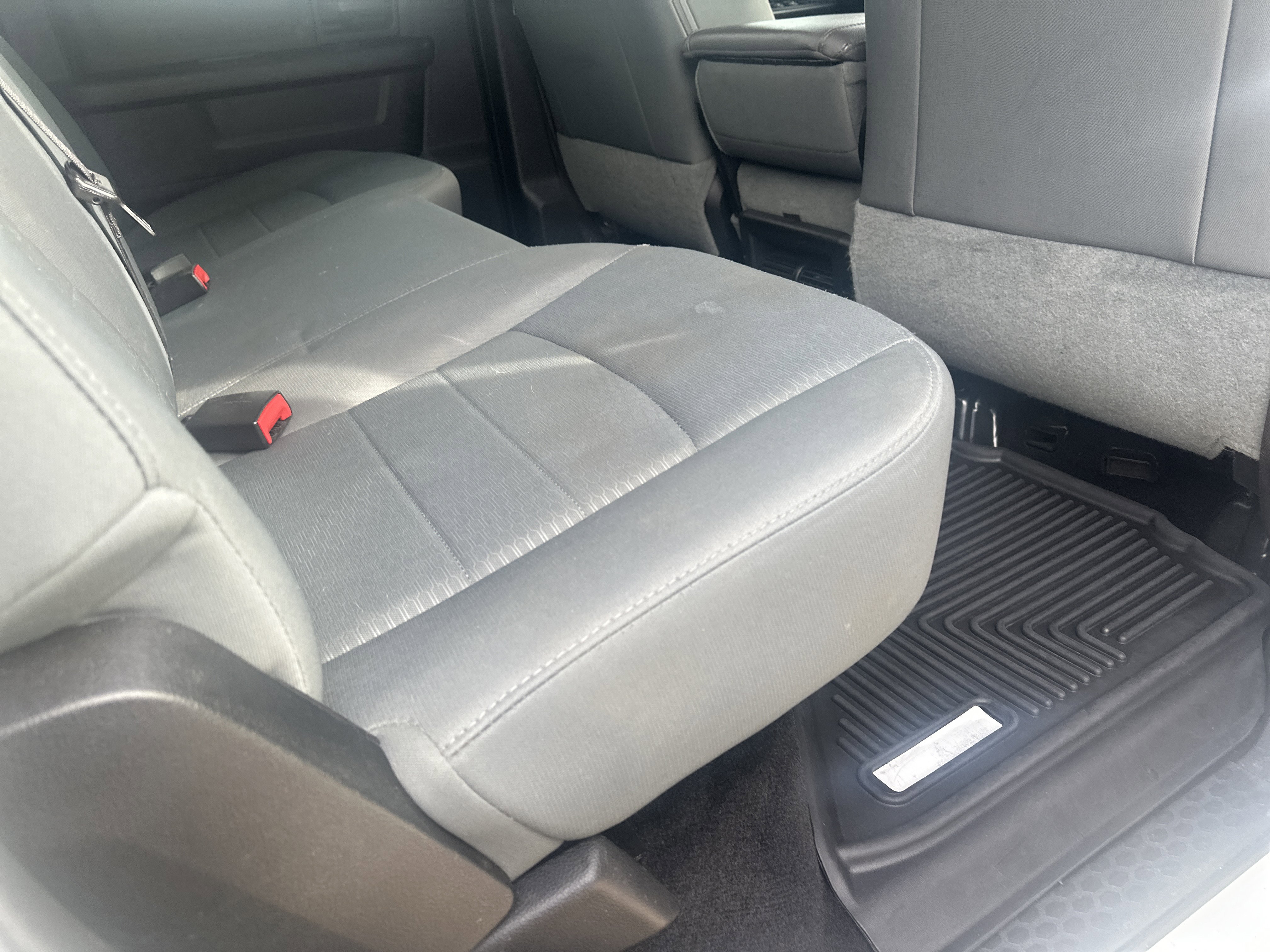 Used 2016 RAM 2500 Tradesman w/ Chrome Appearance Group image 29