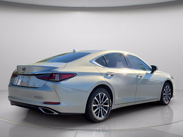 Used 2022 Lexus ES 350 w/ Accessory Package 2 FWD image 7