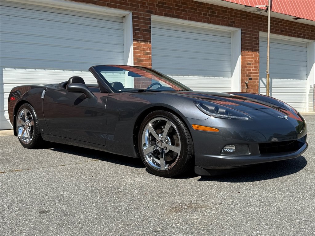 Used 2009 Chevrolet Corvette Convertible w/ Preferred Equipment Group RWD image 29