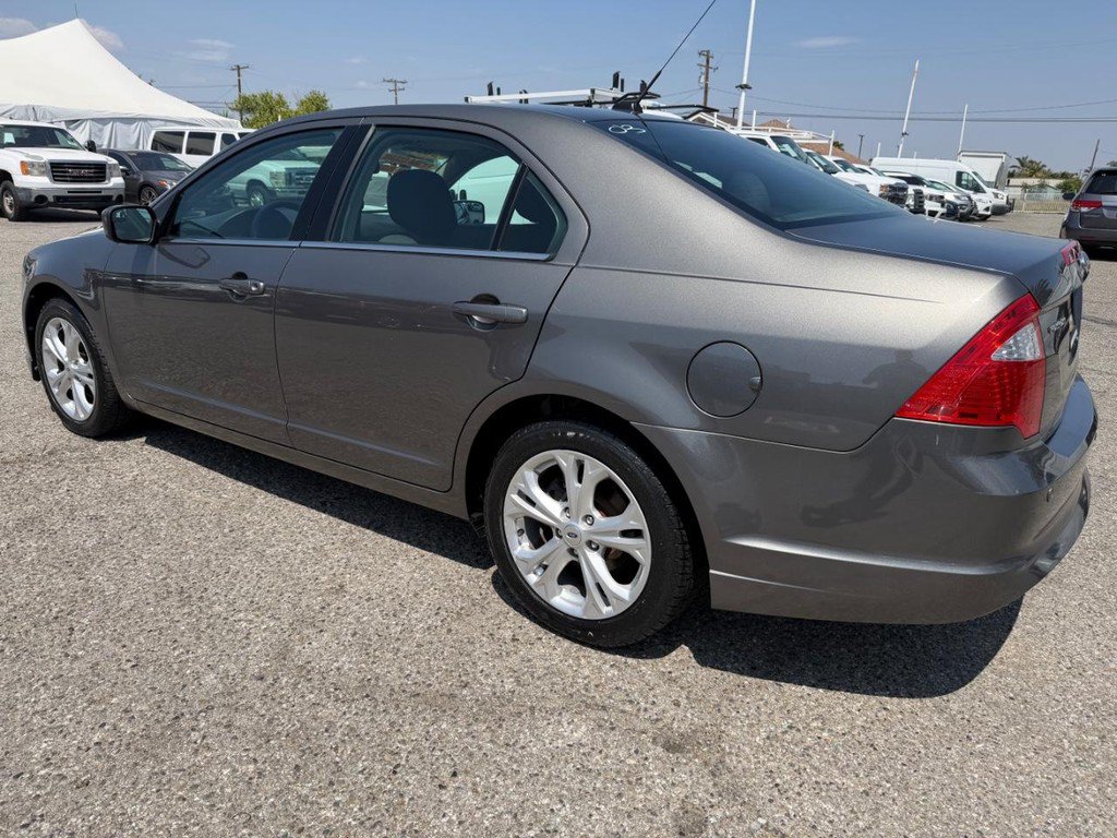 Used 2012 Ford Fusion SE FWD image 9