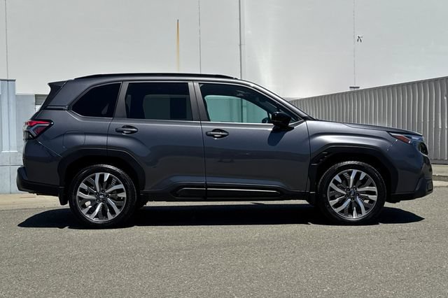 Used 2026 Subaru Forester Touring AWD/4WD image 3