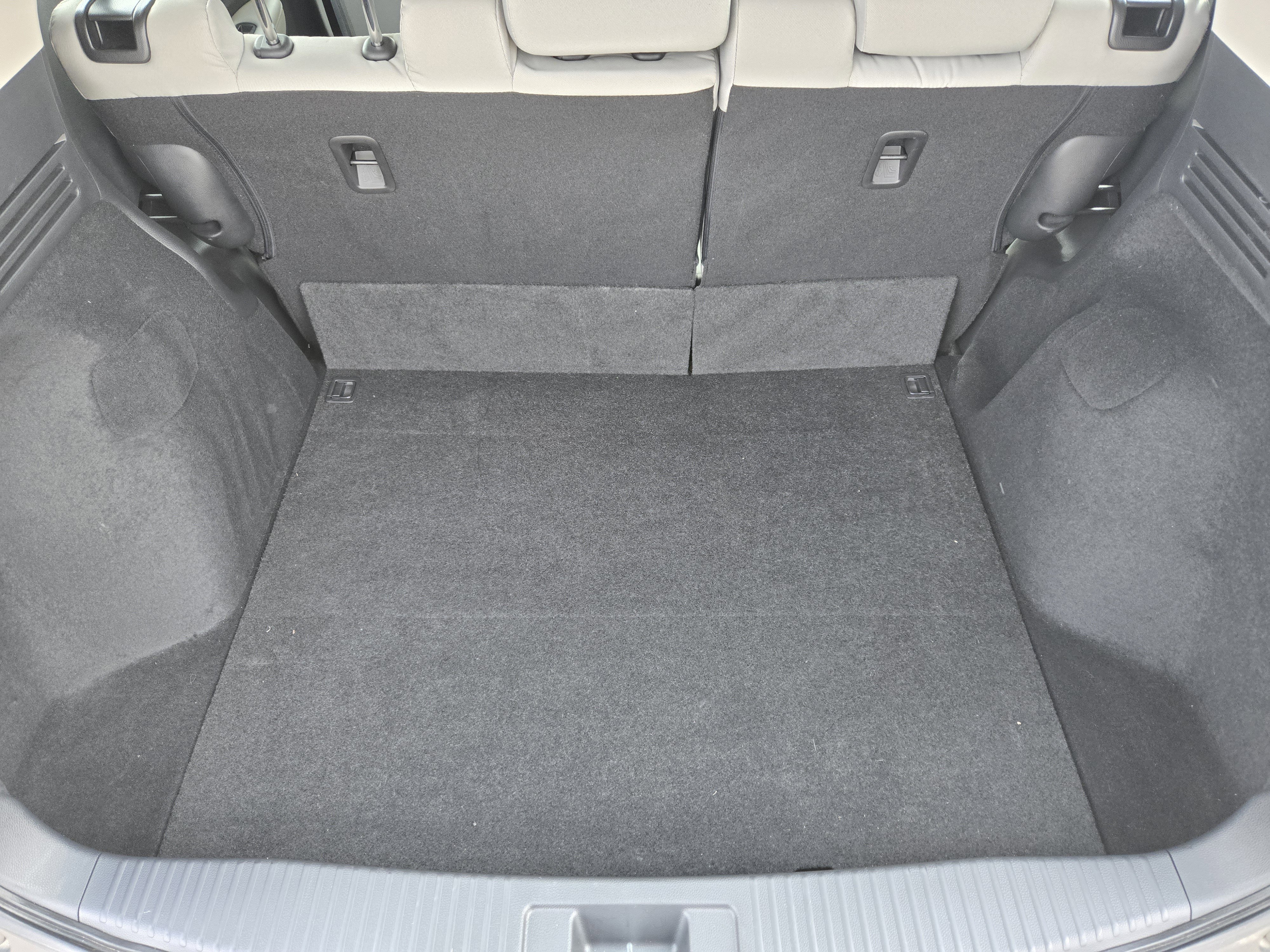 Used 2021 Honda HR-V LX image 31