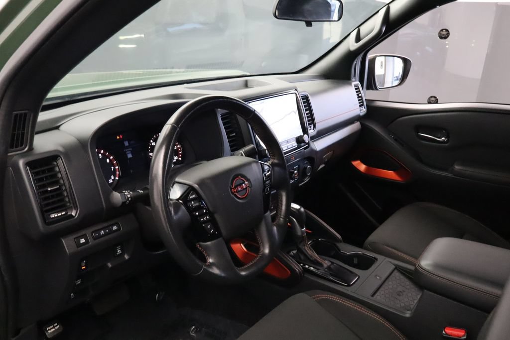 Used 2022 Nissan Frontier Pro-X RWD image 16