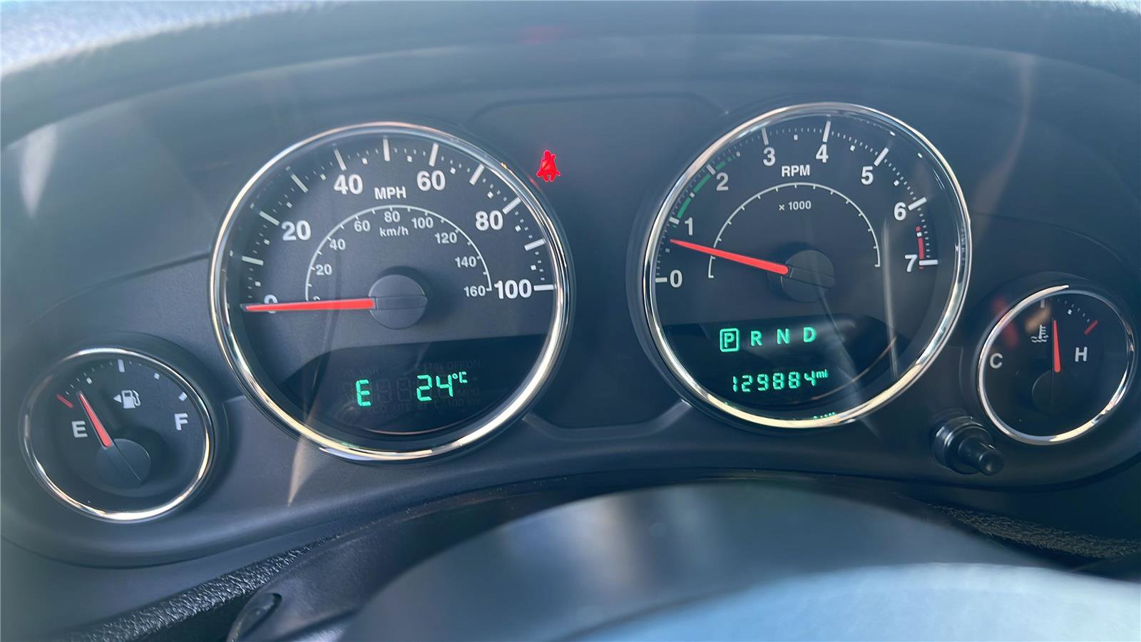 Used 2015 Jeep Wrangler Unlimited Rubicon image 12