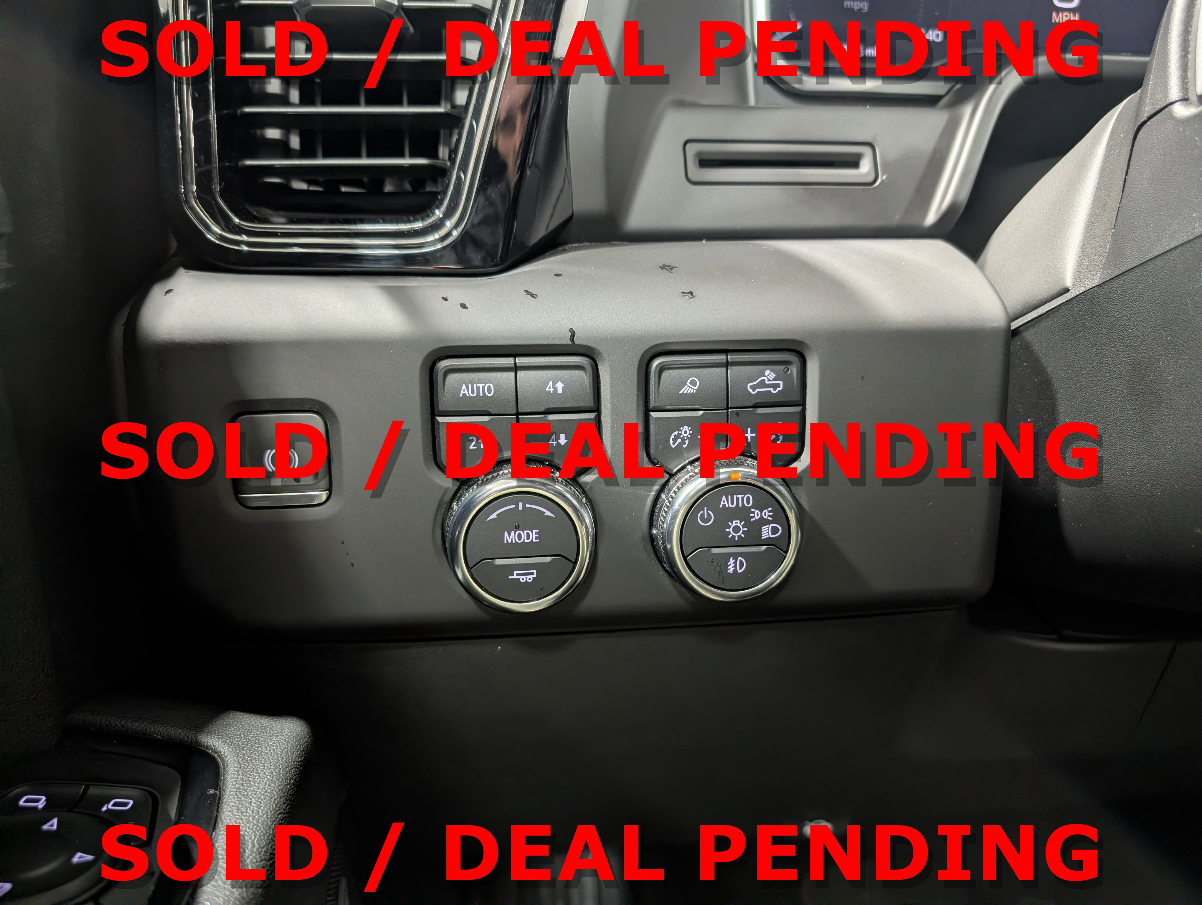 Used 2024 GMC Sierra 1500 AT4 w/ AT4 Premium Package image 22