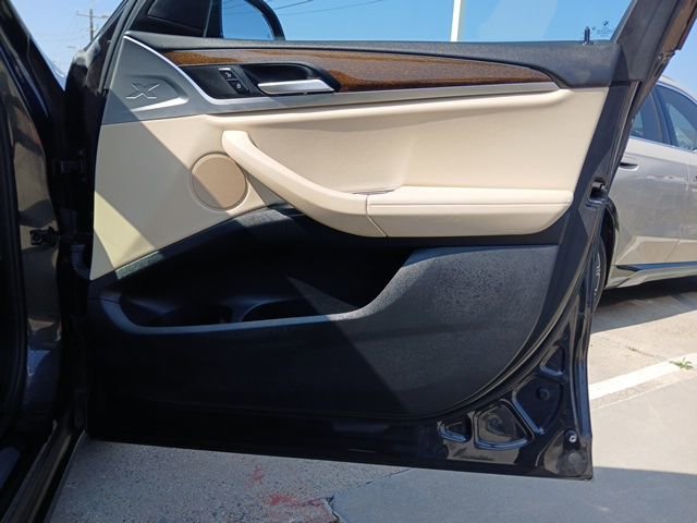 Used 2021 BMW X3 sDrive30i w/ Premium Package image 17