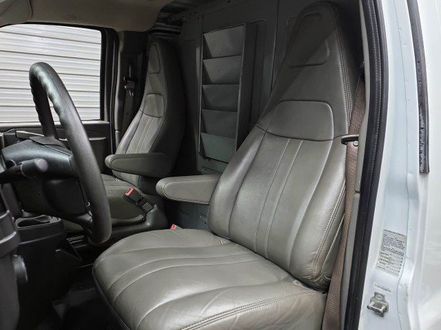 Used 2023 GMC Savana 2500 w/ Driver Convenience Package RWD image 18