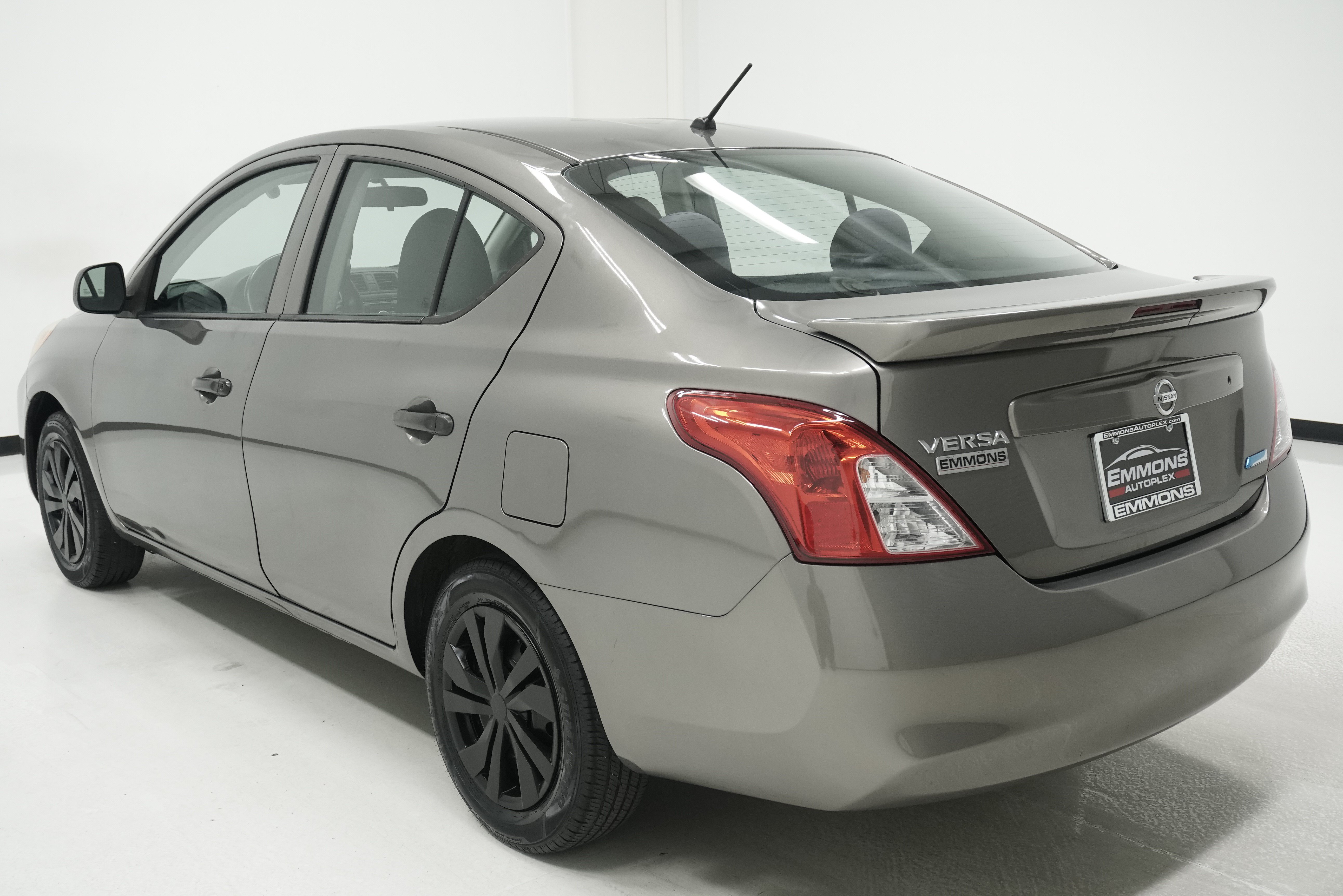 Used 2014 Nissan Versa S Plus FWD image 6