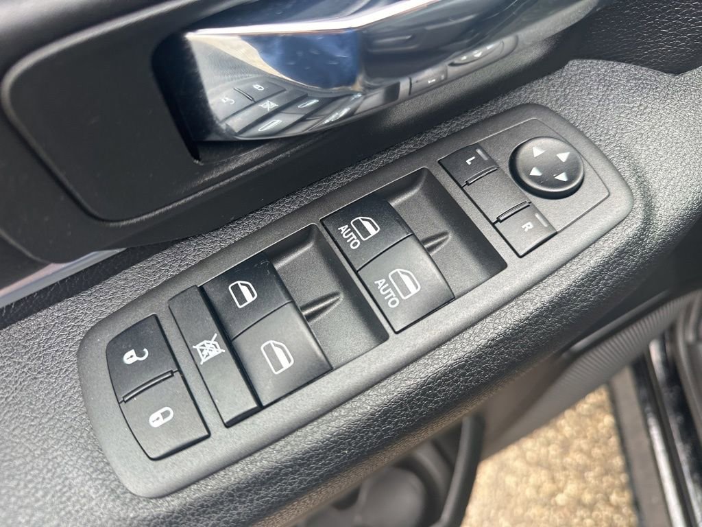 Used 2021 RAM 1500 Classic Warlock w/ Electronics Group image 15
