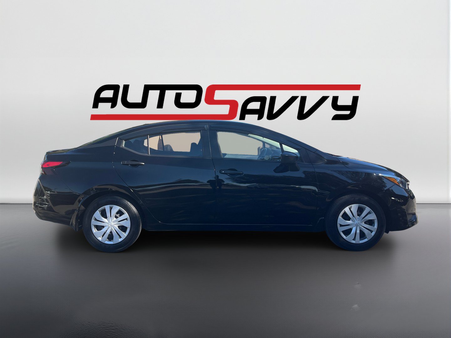 Used 2025 Nissan Versa S w/ Trunk Package FWD image 4