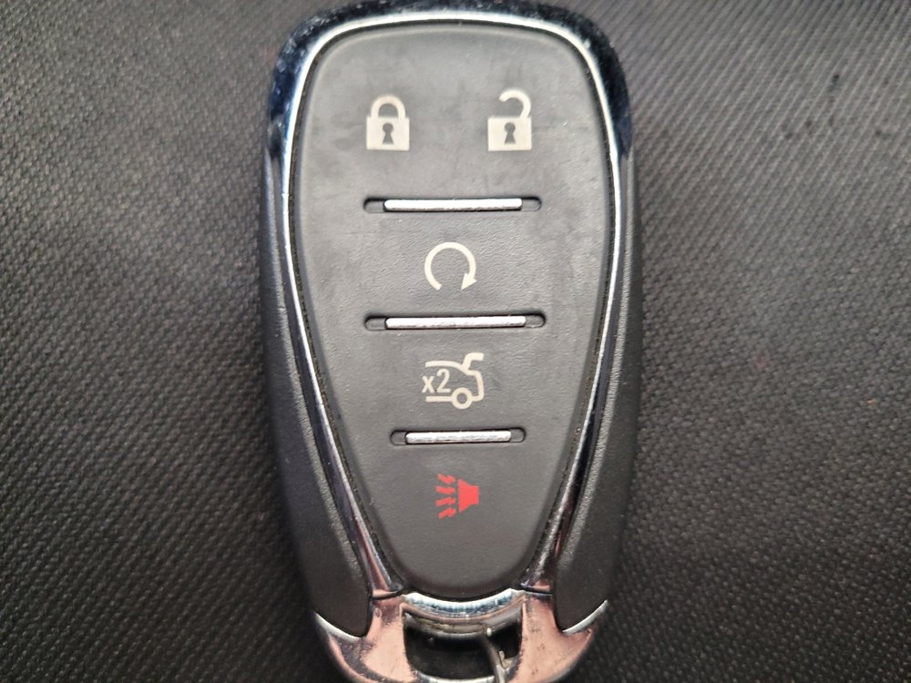 Used 2021 Chevrolet Malibu LT FWD image 32