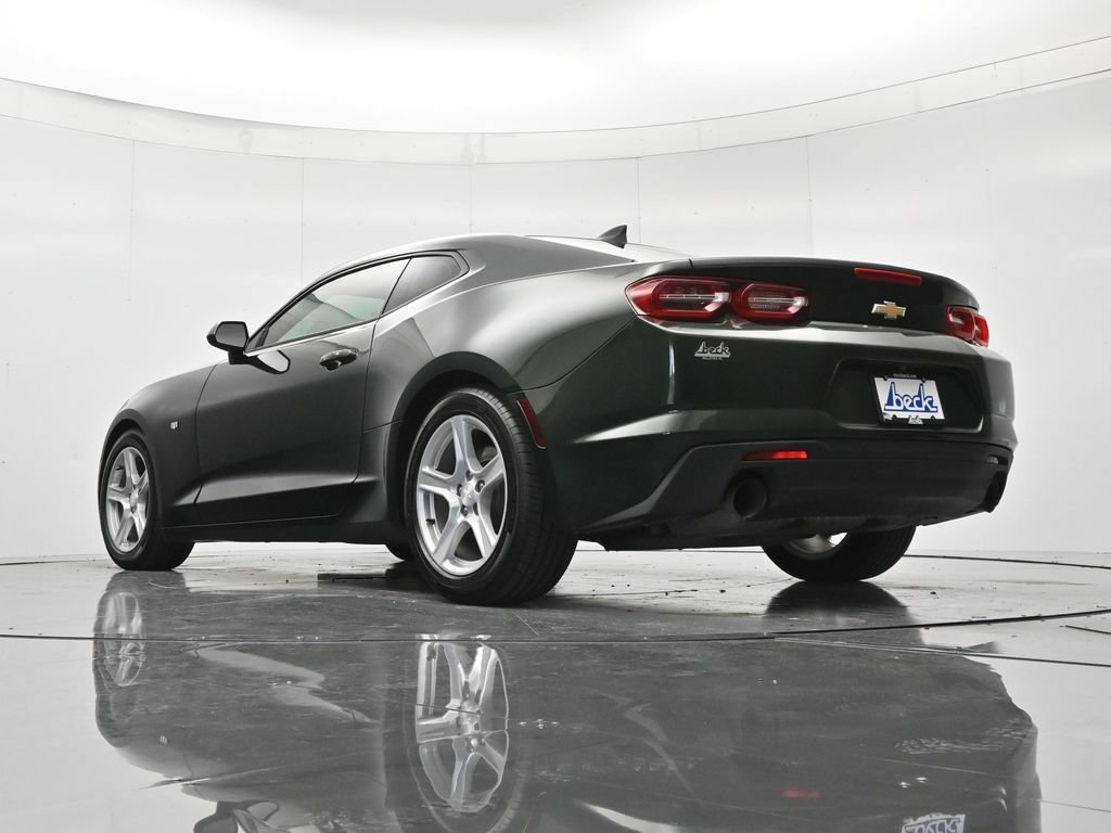 Used 2020 Chevrolet Camaro LT RWD image 38