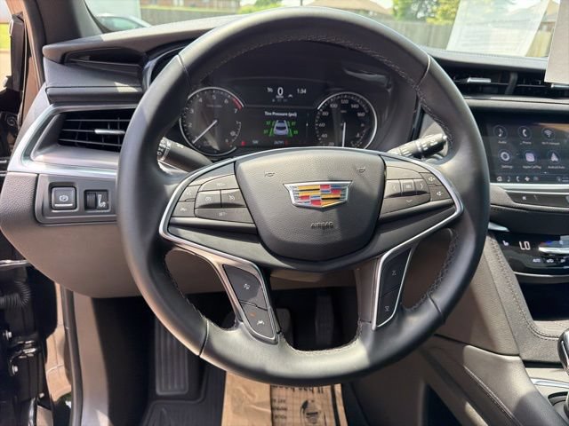 Certified 2024 Cadillac XT5 Luxury FWD image 18