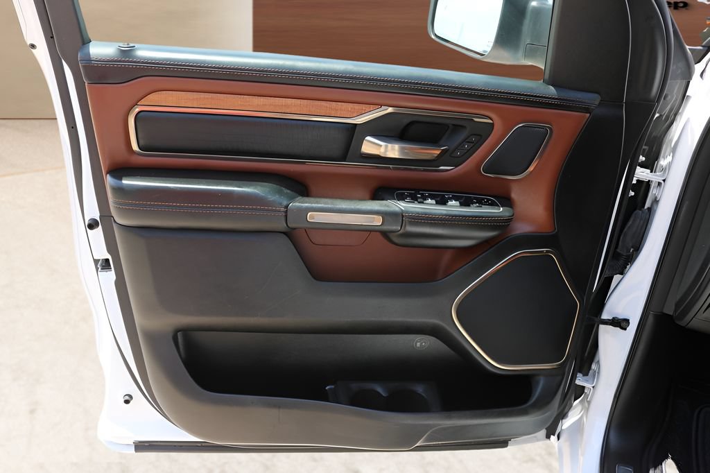 Used 2022 RAM 1500 Limited AWD/4WD image 13