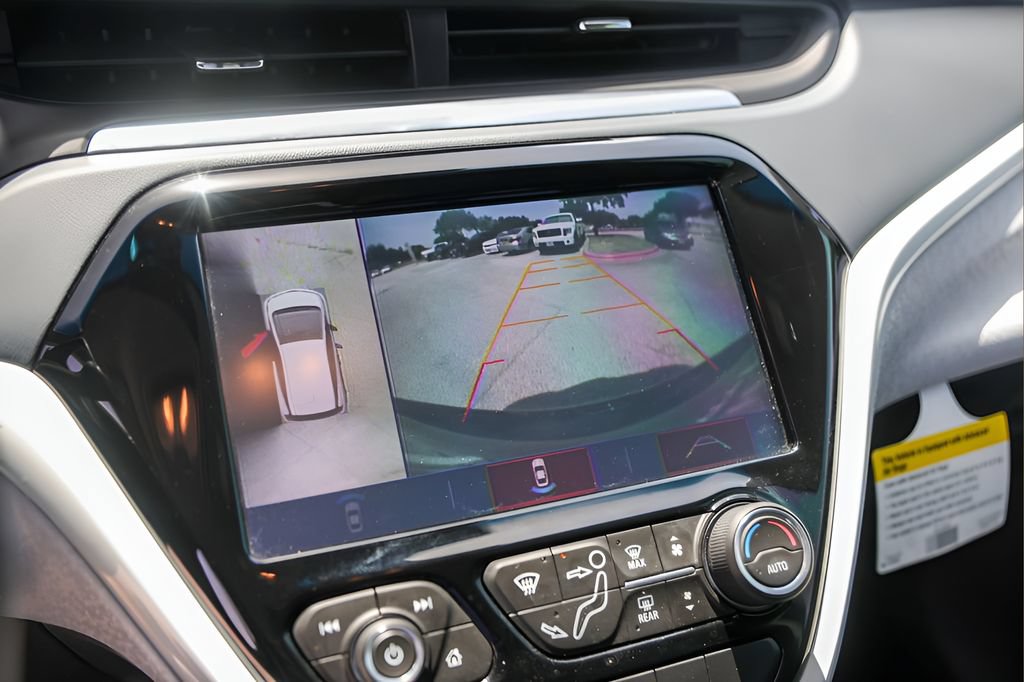 Used 2019 Chevrolet Bolt Premier w/ Infotainment Package FWD image 16