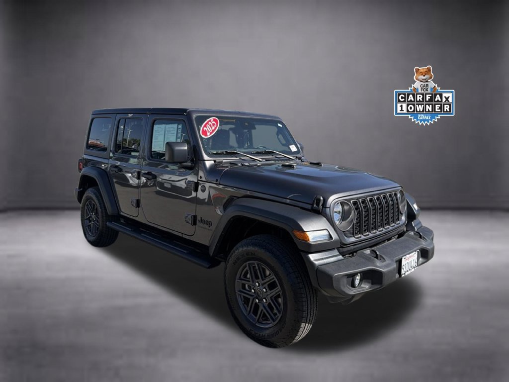 Used 2025 Jeep Wrangler Unlimited Sport AWD/4WD image 2