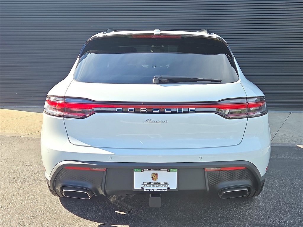 New 2026 Porsche Macan image 23