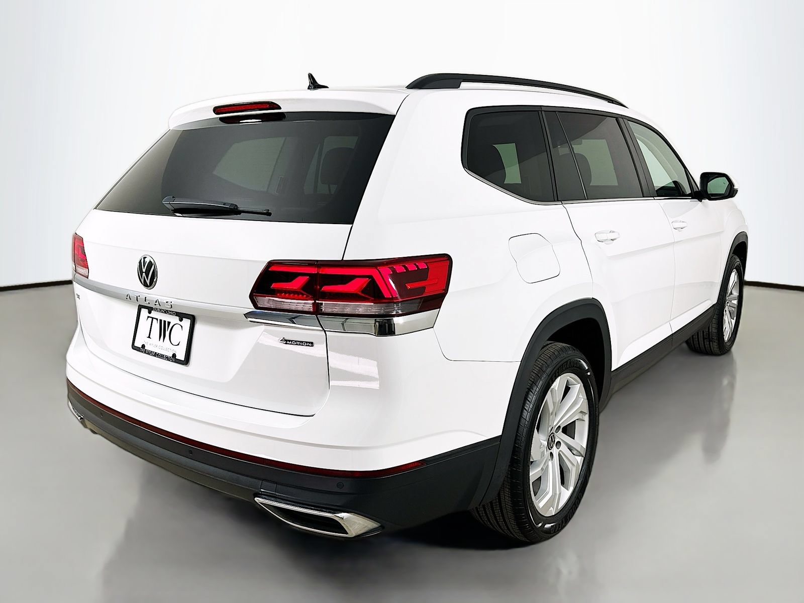 Certified 2023 Volkswagen Atlas SE AWD/4WD image 5