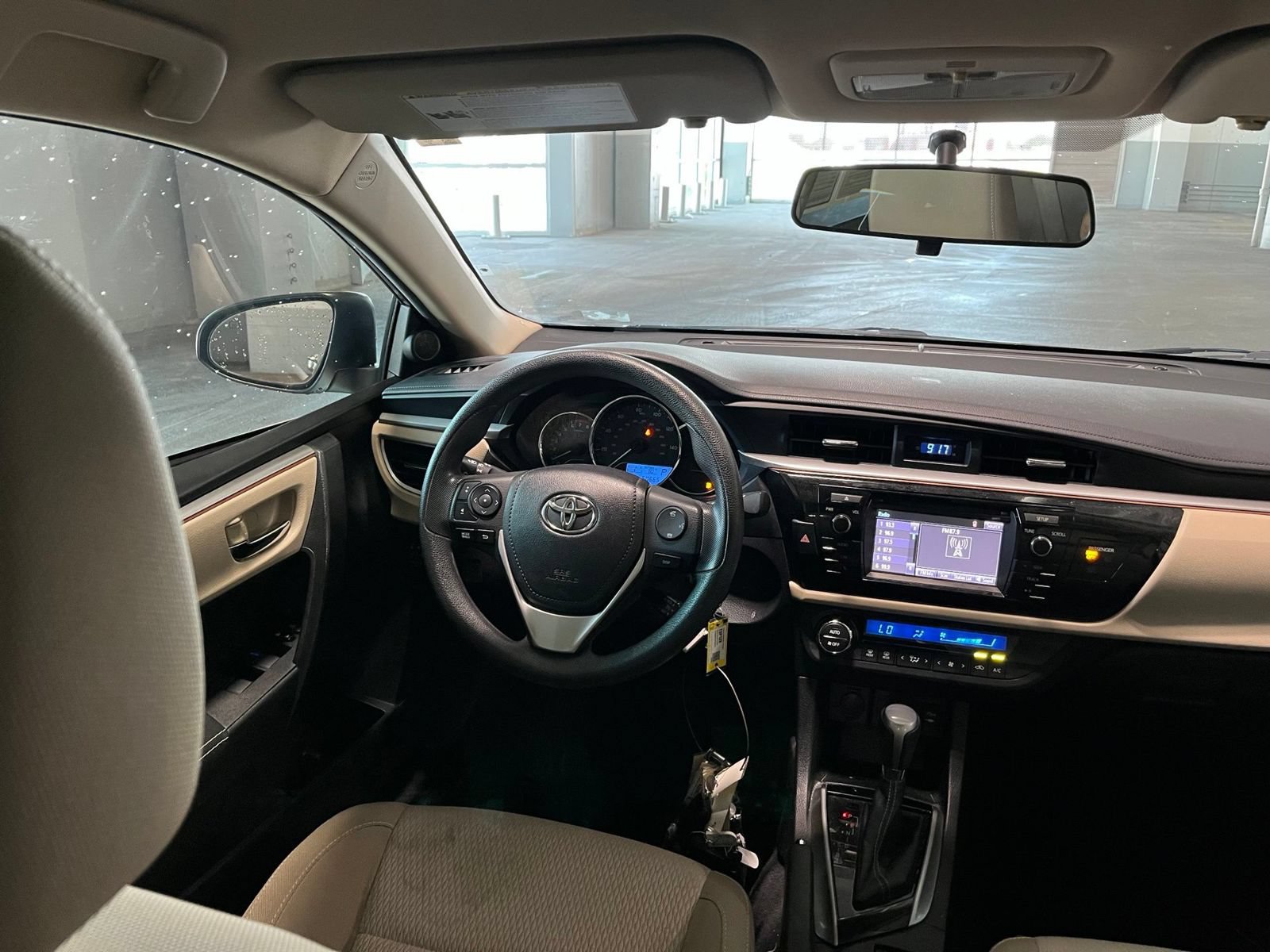 Used 2016 Toyota Corolla LE FWD image 34