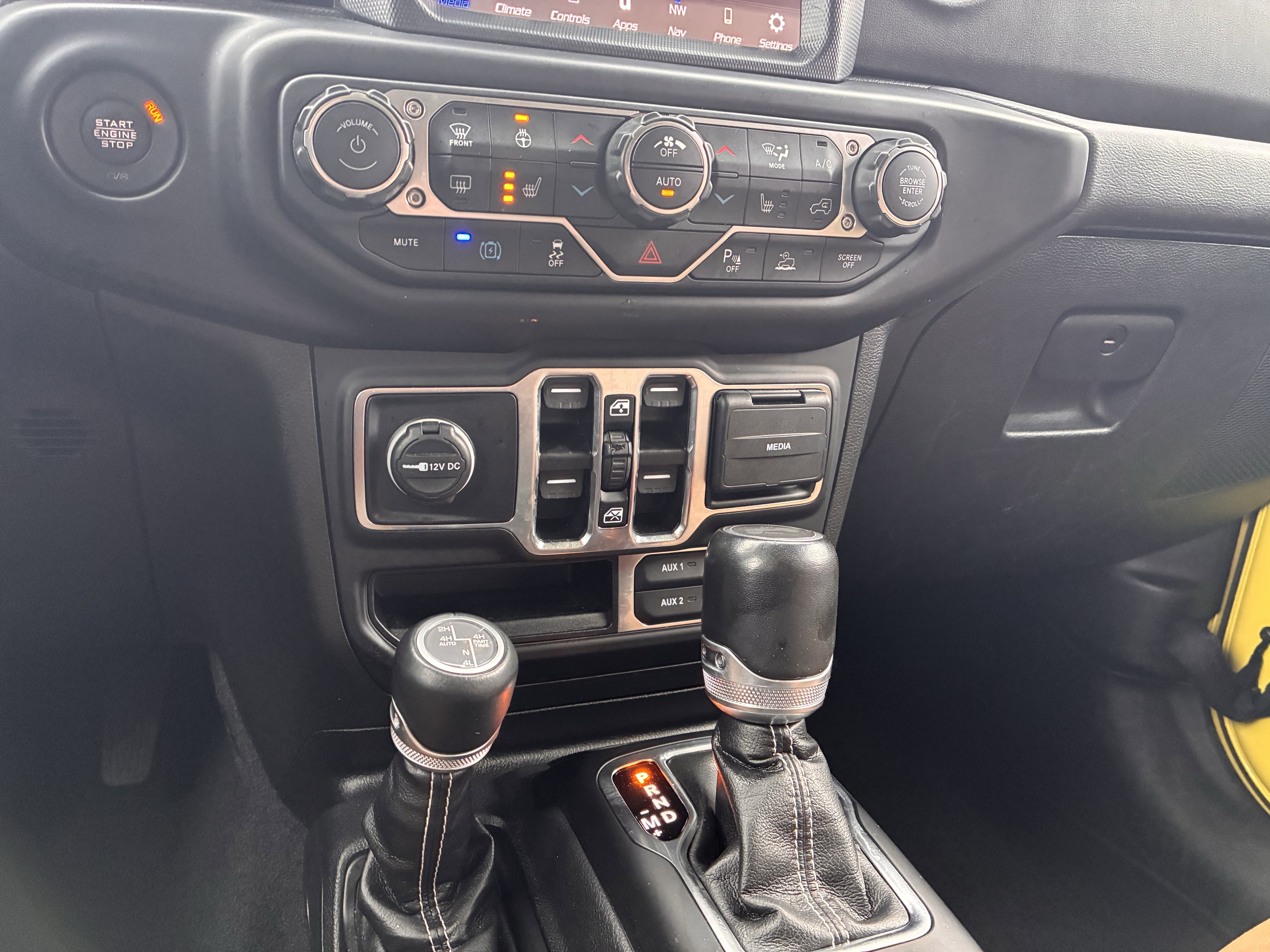 Used 2023 Jeep Wrangler Unlimited Sahara w/ Dual Top Group image 20