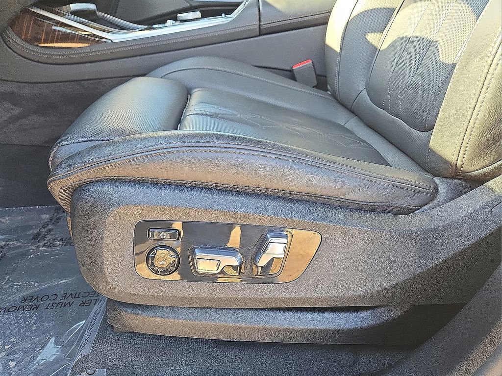 Used 2026 BMW X7 xDrive40i AWD/4WD image 24