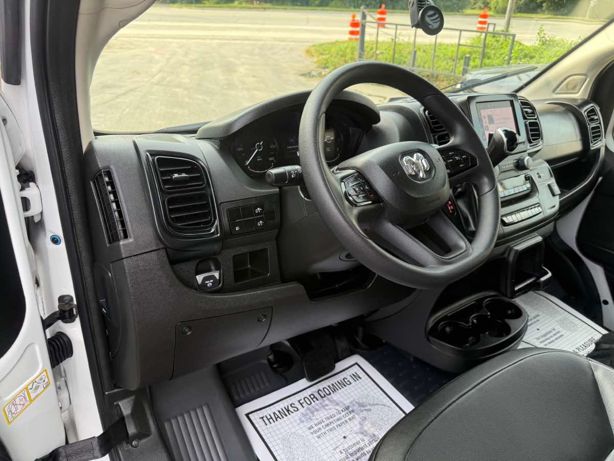 Used 2025 RAM ProMaster 2500 w/ Convenience Group FWD image 21