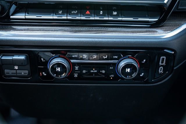 Used 2025 Chevrolet Silverado 2500 LT w/ Convenience Package image 33