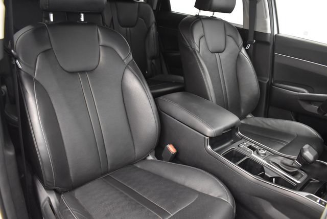 Used 2024 Kia Sorento S AWD/4WD image 6