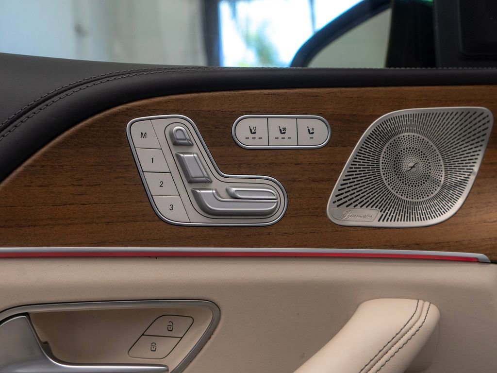 Used 2022 Mercedes-Benz GLS 63 AMG 4MATIC image 32