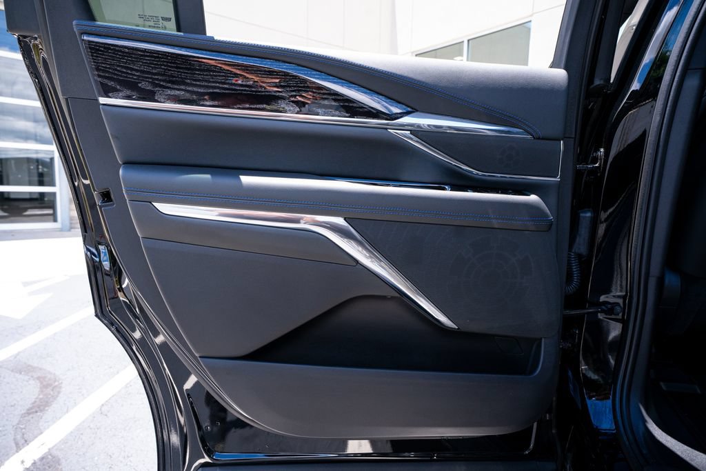 Used 2026 Cadillac Escalade IQ Sport 1 w/ LPO, Floor Liner Package AWD/4WD image 45