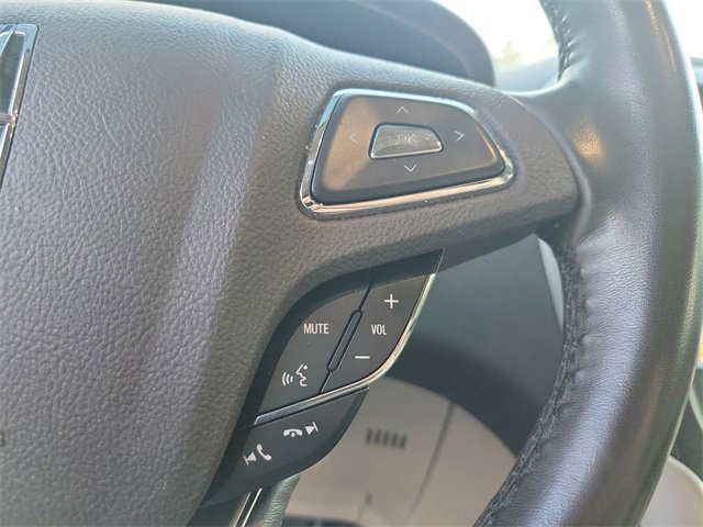 Used 2017 Lincoln MKC Reserve image 22