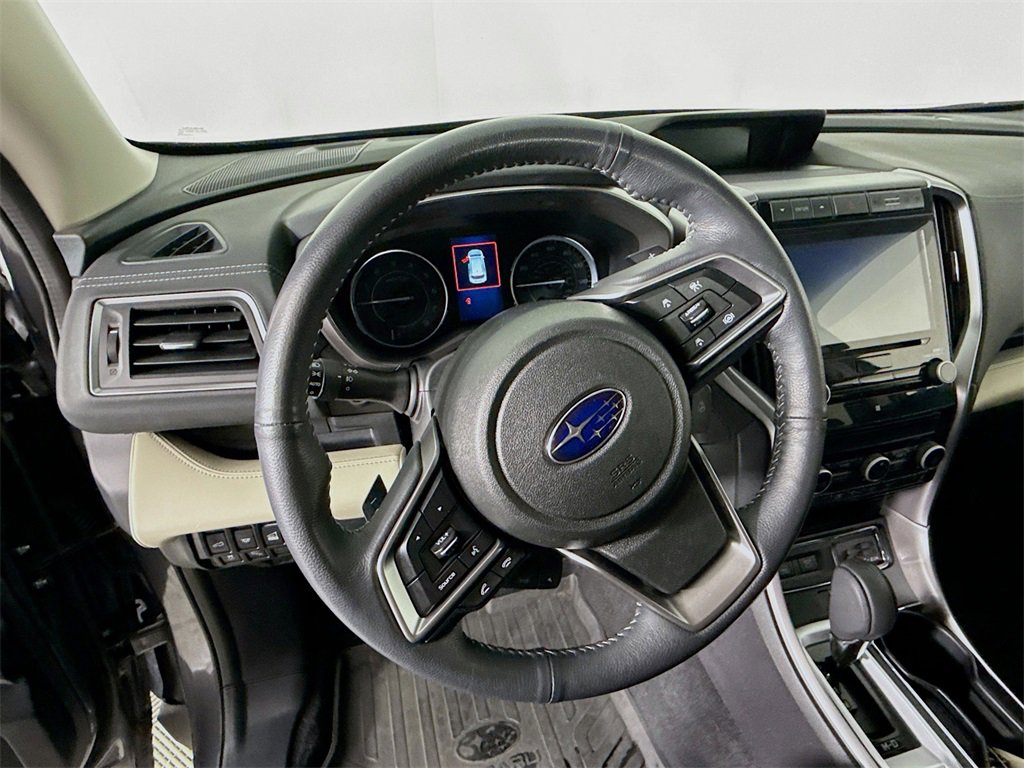 Used 2022 Subaru Ascent Limited w/ Technology Package image 12