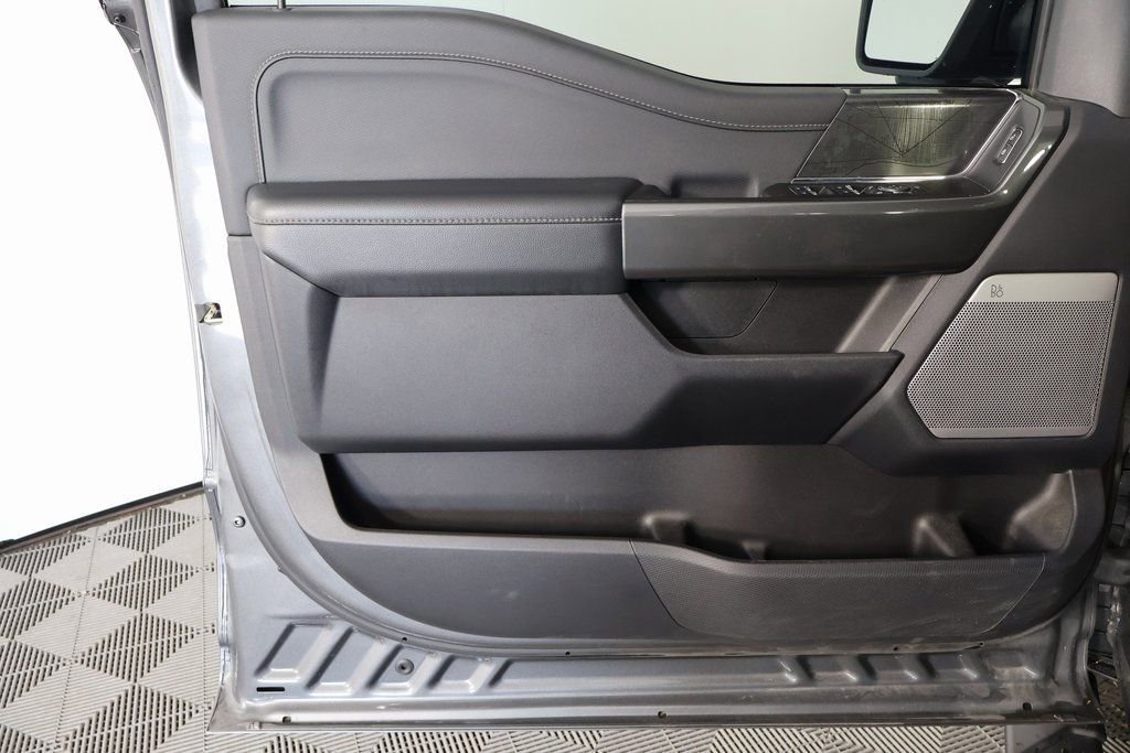 Used 2022 Ford F150 XLT w/ Equipment Group 302A High image 12