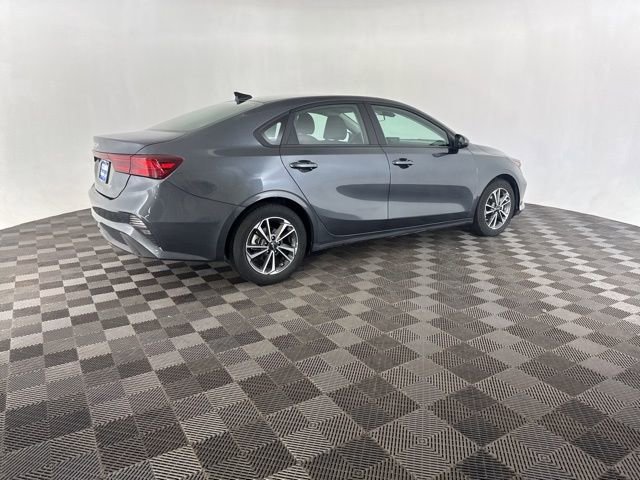 Used 2024 Kia Forte LXS image 8