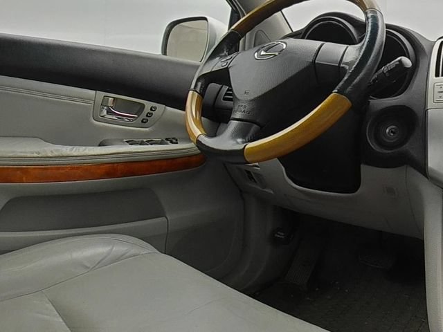 Used 2005 Lexus RX 330 AWD image 18