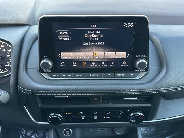 Used 2023 Nissan Rogue S image 33