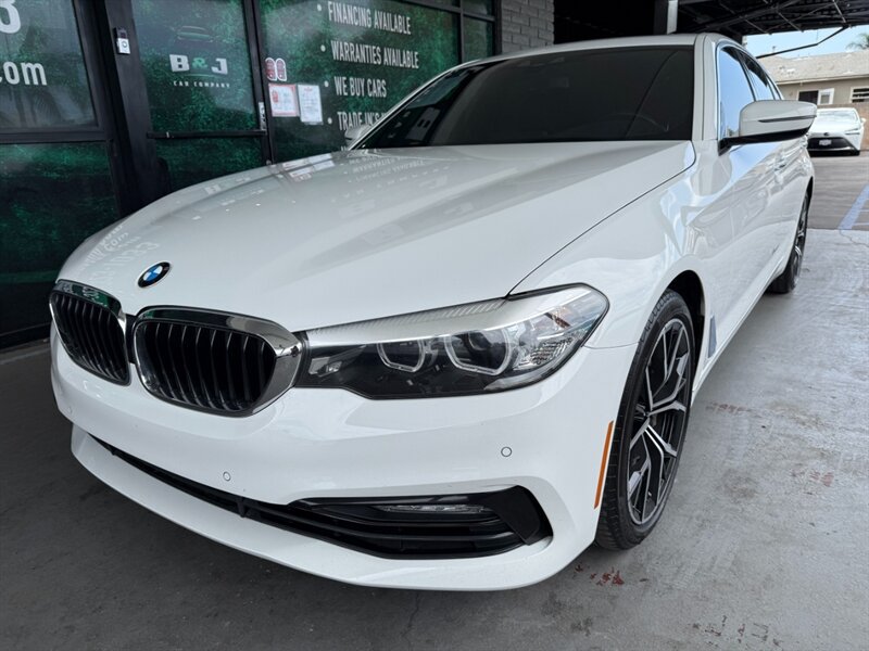 Used 2018 BMW 530i w/ Premium Package RWD image 3