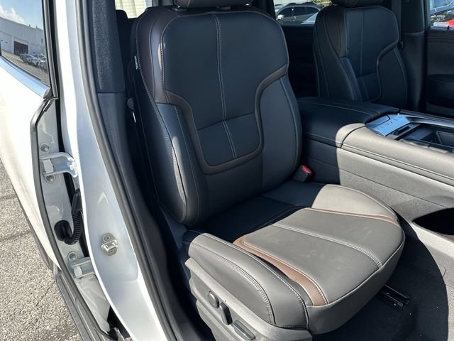 New 2026 Nissan Armada SL w/ Captain's Chari Seat Package AWD/4WD image 28